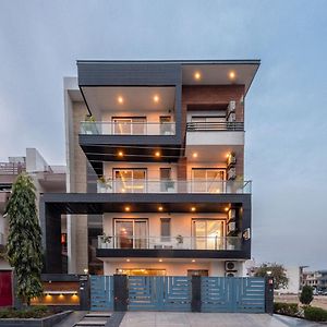Hotel Florence I Business & Couple-Friendly Stay In Heart Of Gurgaon